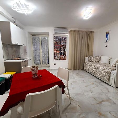 La Casa Di Patta A Spaccanapoli מראה חיצוני תמונה